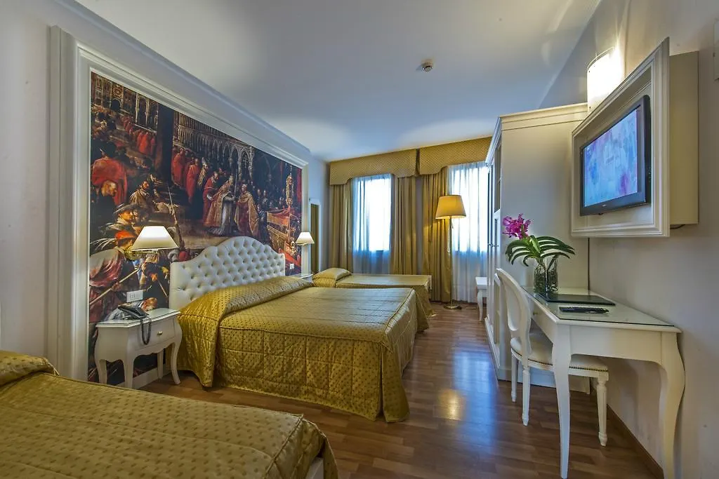 Hotel Vivit ***S メストレ イタリア